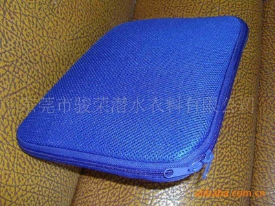 探秘真潜水料 专业与性价比并存的笔记本电脑内胆包